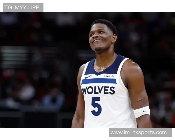 爱德华兹成为NBA历史首位25岁前投进1200三分球的球员