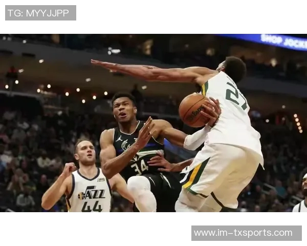 米切尔遭遇包夹表现起伏13投仅4中却收获准三双与6次失误